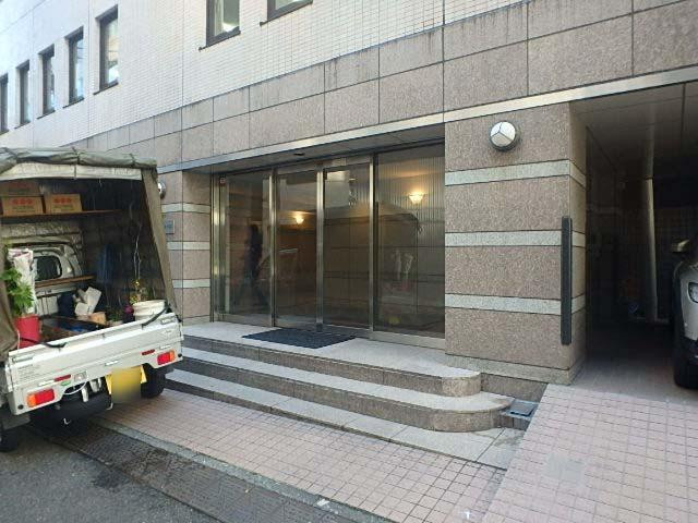 ＵＥＴＡＫＥビルエントランス②