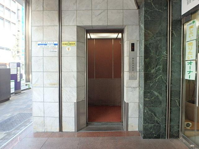 五番館ホール①