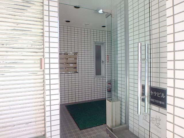 広部ミヤケビルエントランス②