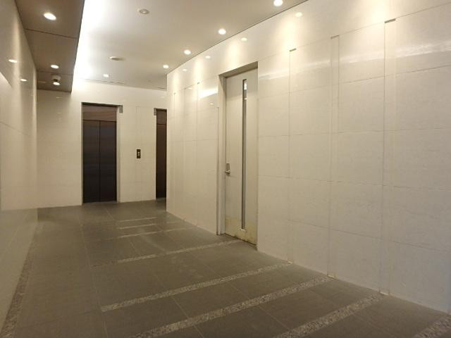 ホール①