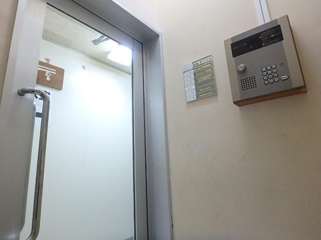 ホール②