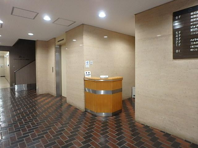 ニシザワビルホール①
