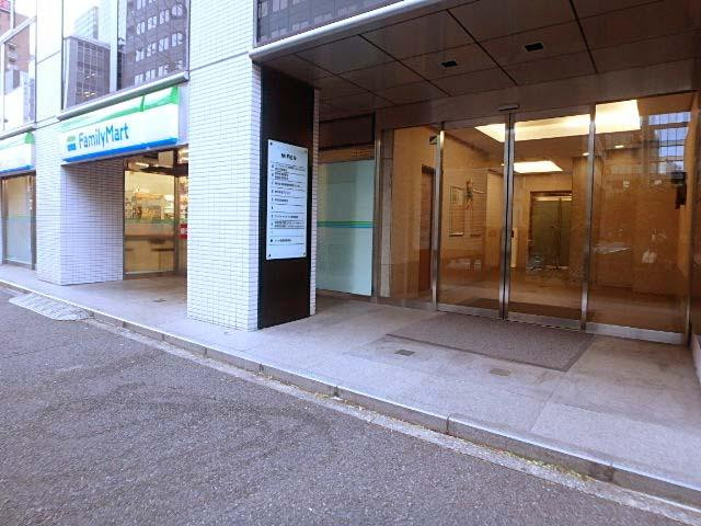 エントランス①