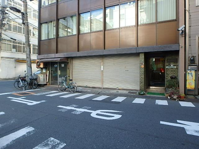 エントランス①