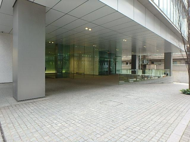 麹町三葉ビルエントランス①