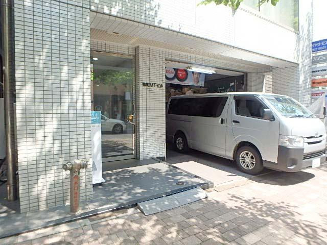 隼町ＭＴビルエントランス①