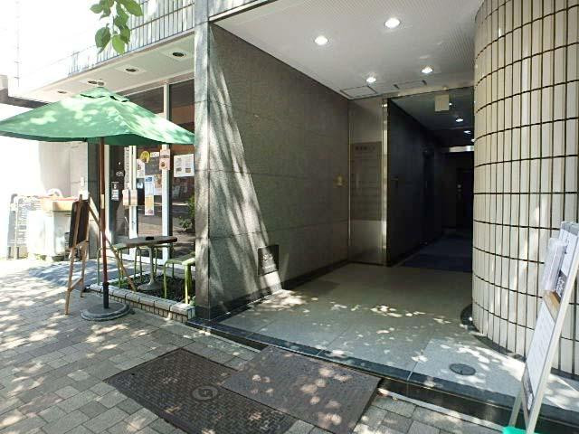 隼東幸ビルエントランス①