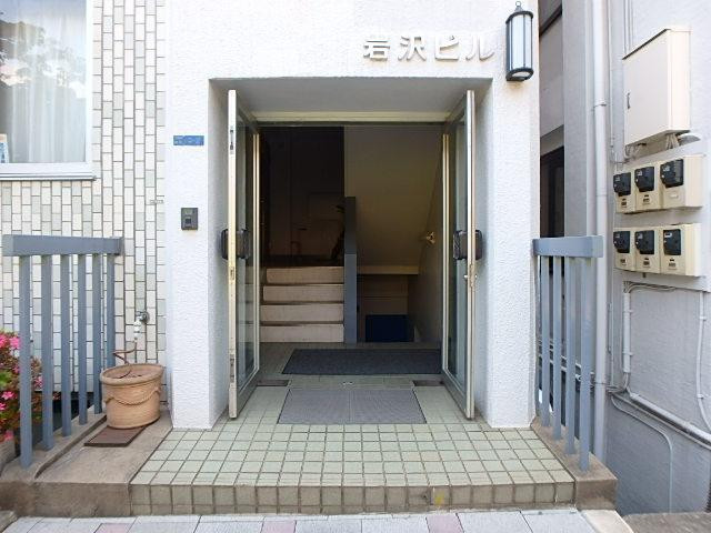岩沢ビルエントランス②