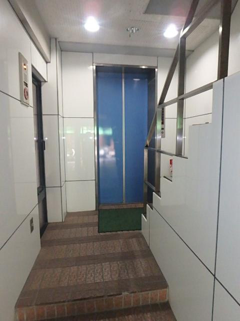 Ｔ＆Ｔビルホール①