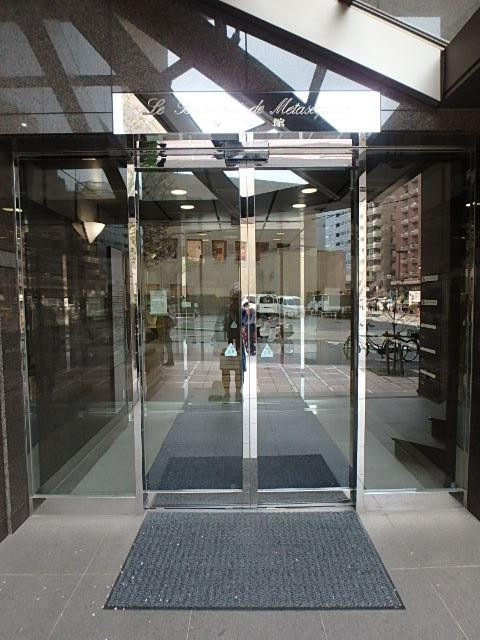 曙杉館（ショサンカン）エントランス①