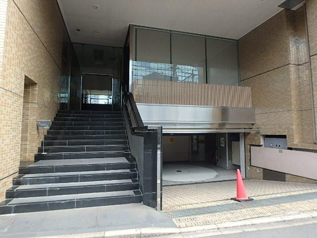 エントランス①