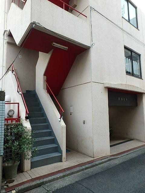 谷口ビルエントランス②