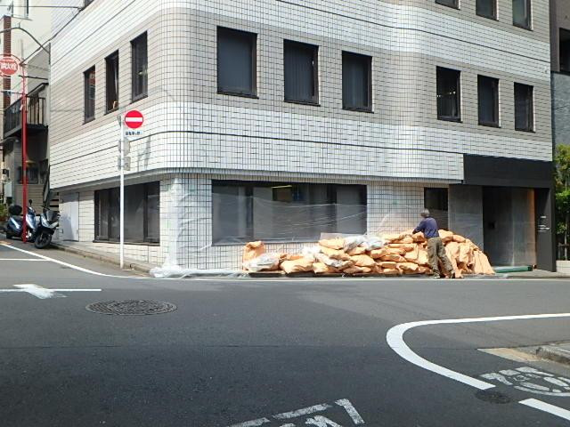 第３⼤盛丸平河町ビルエントランス①