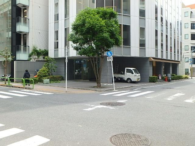 麹町市原ビルエントランス①