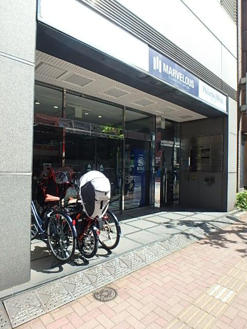 エントランス①