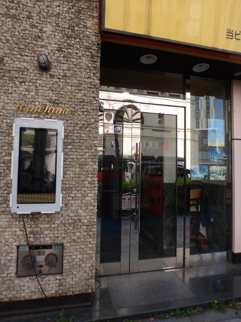 中傳（ナカデン）ビルエントランス③