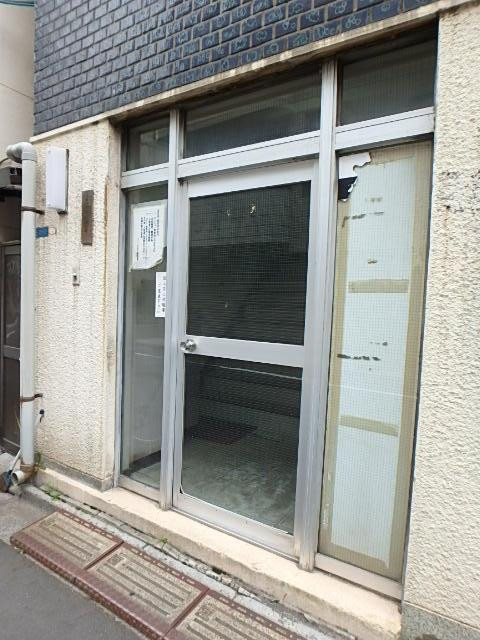 高橋ビルエントランス②