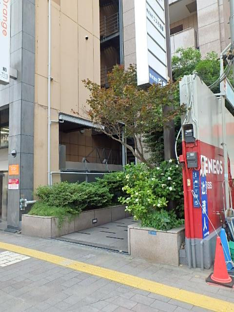 盛光伸光ビルエントランス①