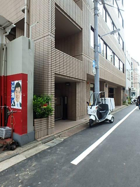 盛光伸光ビルエントランス③