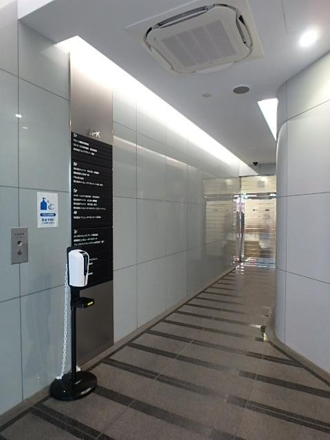 ホール①