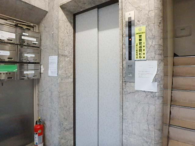 公徳堂ビルホール②