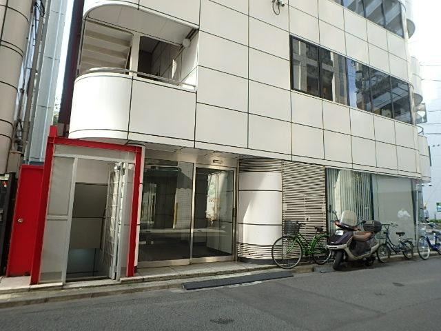 エントランス①