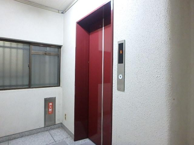 ホール②
