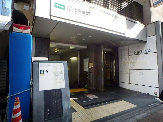 エントランス①