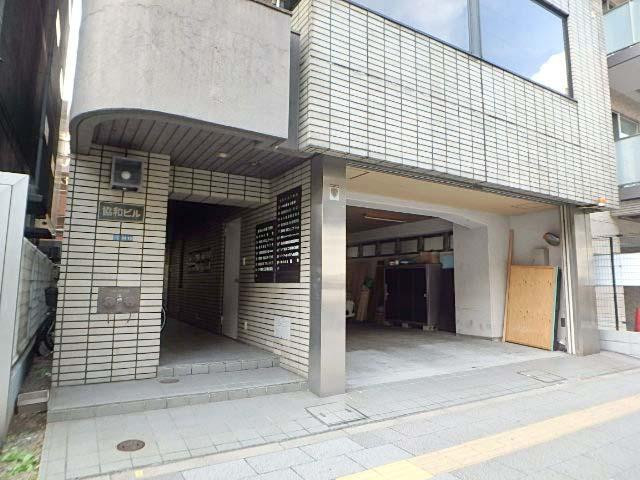 エントランス①