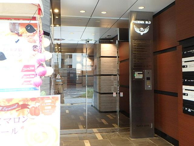 御徒町フェニックスビルエントランス②