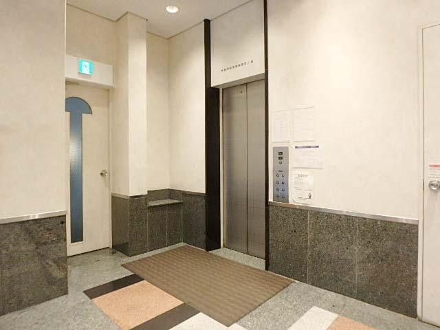 ホール①