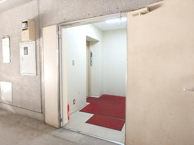 冨士ビルエントランス②