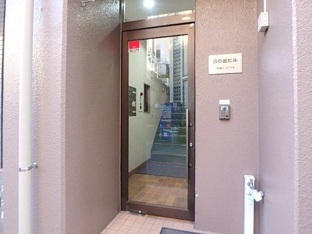 日の出ビルエントランス②