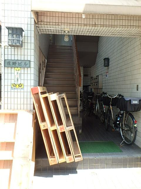 星野ビルエントランス②