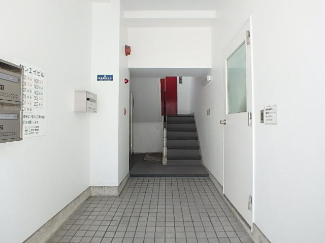 サンエイビルホール①