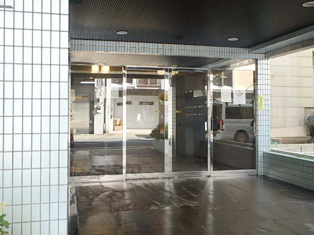 東京ミシン会館ビルエントランス②