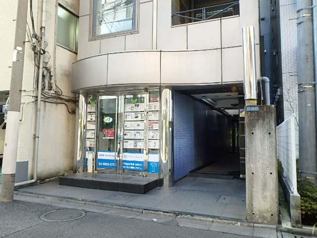 台東１１０ビルエントランス①