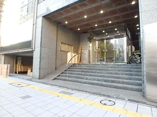 ＭＫビルエントランス①