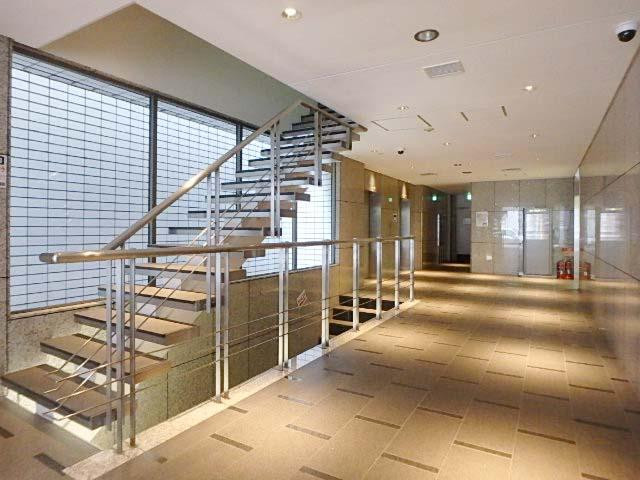秀和御徒町ビルホール①