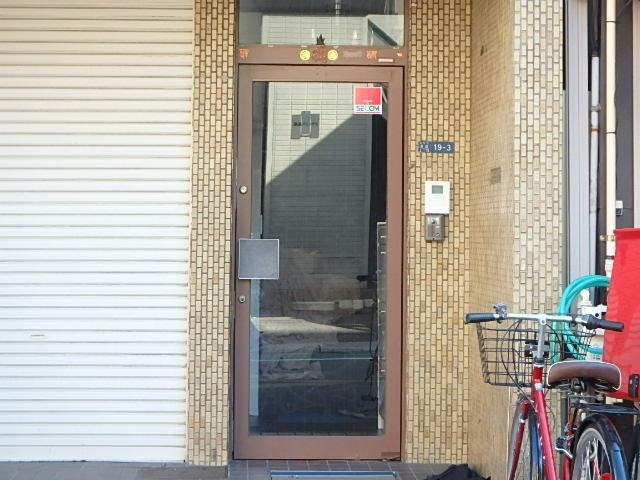 鳥越１丁目ビルエントランス②