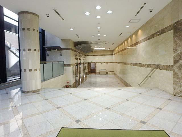 上野駅前ビルホール①