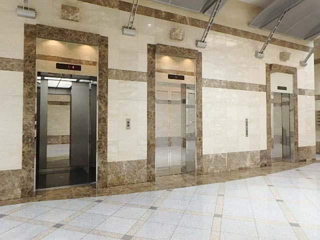 上野駅前ビルホール②