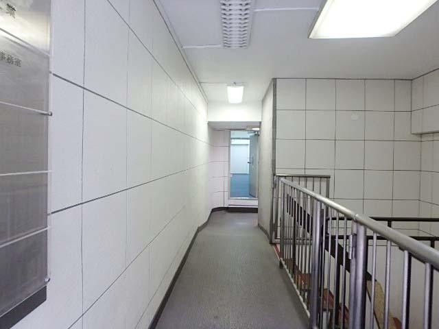 ホール①