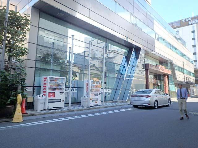 オーラムビルエントランス①