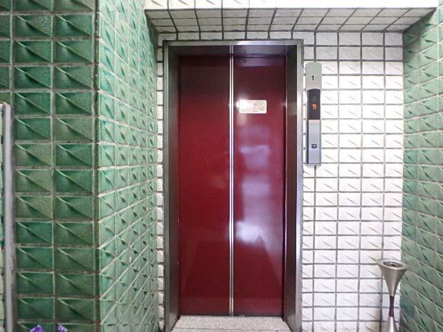 ホール②