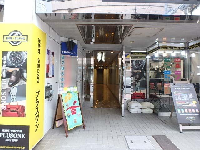 フリーアネックスビルエントランス②