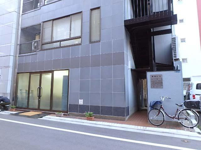 荒井（ニュー）ビルエントランス①