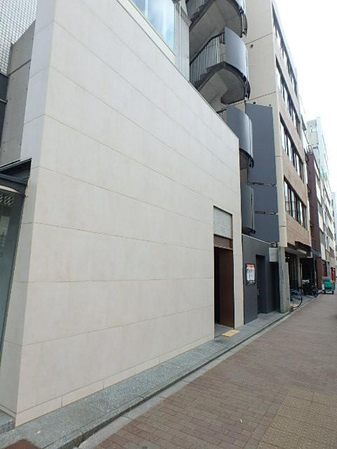 Ｍ．ＢＡＬＡＮＣＥ　ＵＥＮＯ　ＥＡＳＴエントランス①