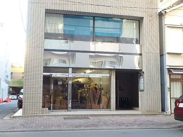 柳橋ＡＴビルエントランス①