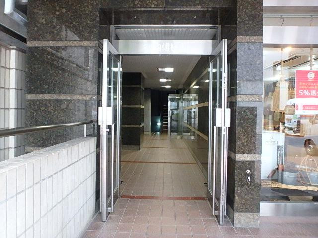 京橋白伝ビルエントランス②